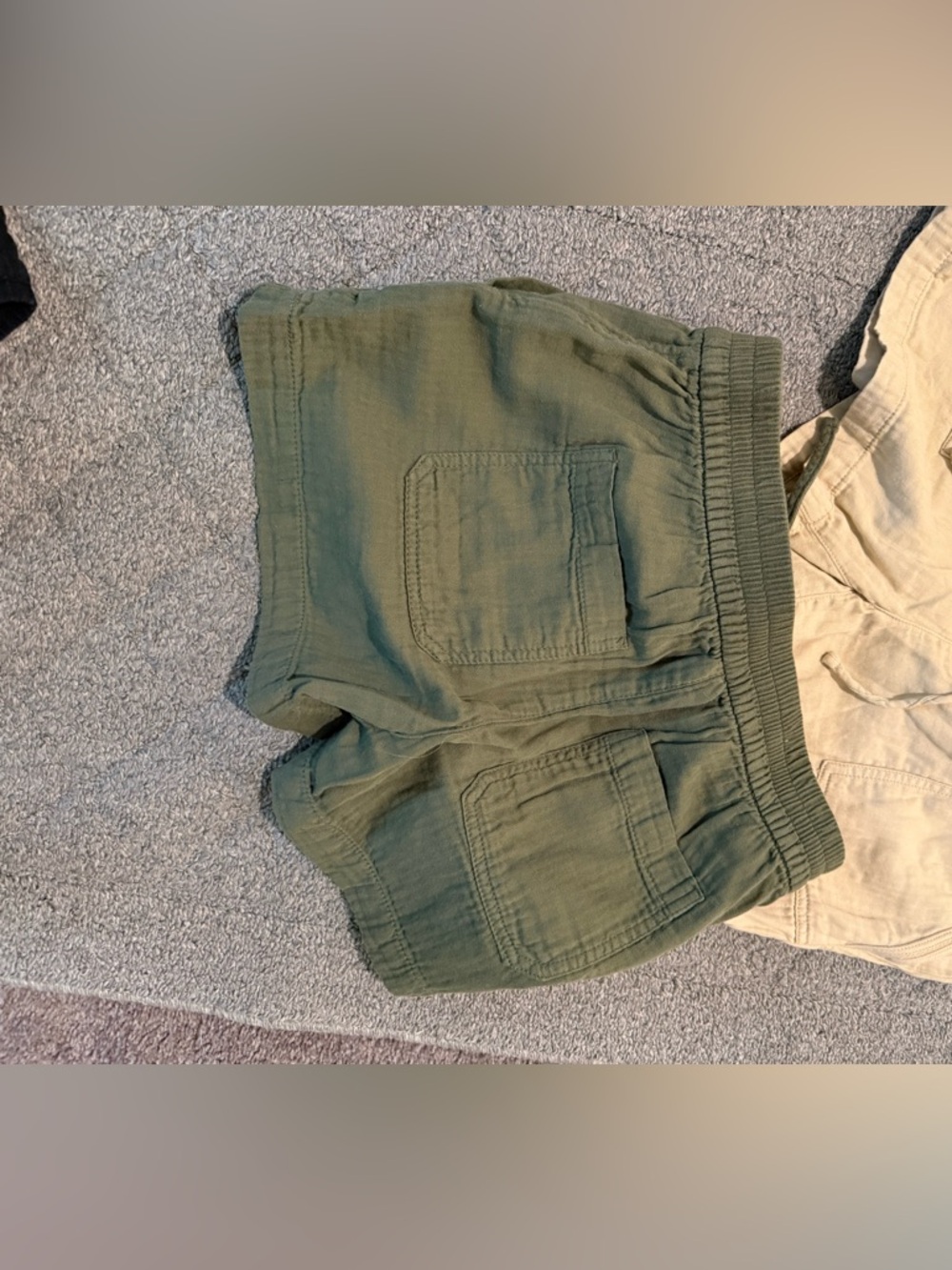 Lot of 7 Casual Drawstring Linen-Style Shorts in Multiple Colors - Picture 4 of 4